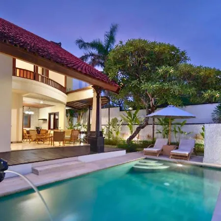 Entire 2 Bedroom Private Pool Villa Zn105